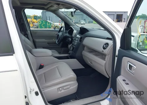 2013 Honda Pilot Touring z USA, uszkodzony, nr VIN 5FNYF4H90DB074568